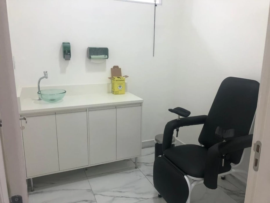 Foto 4:  — Laboratório Genoma